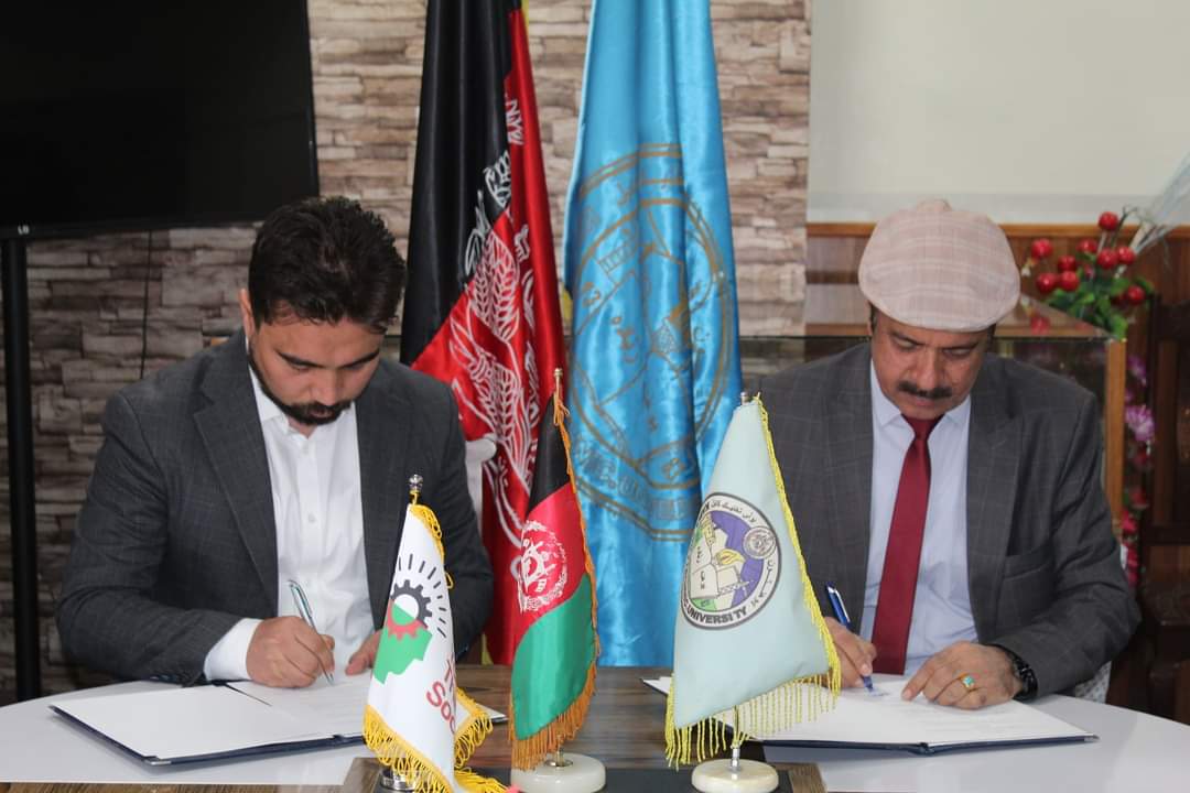 Signing a Memorandum of Understanding between Kabul Polytechnic University and the Young Thinkers Association