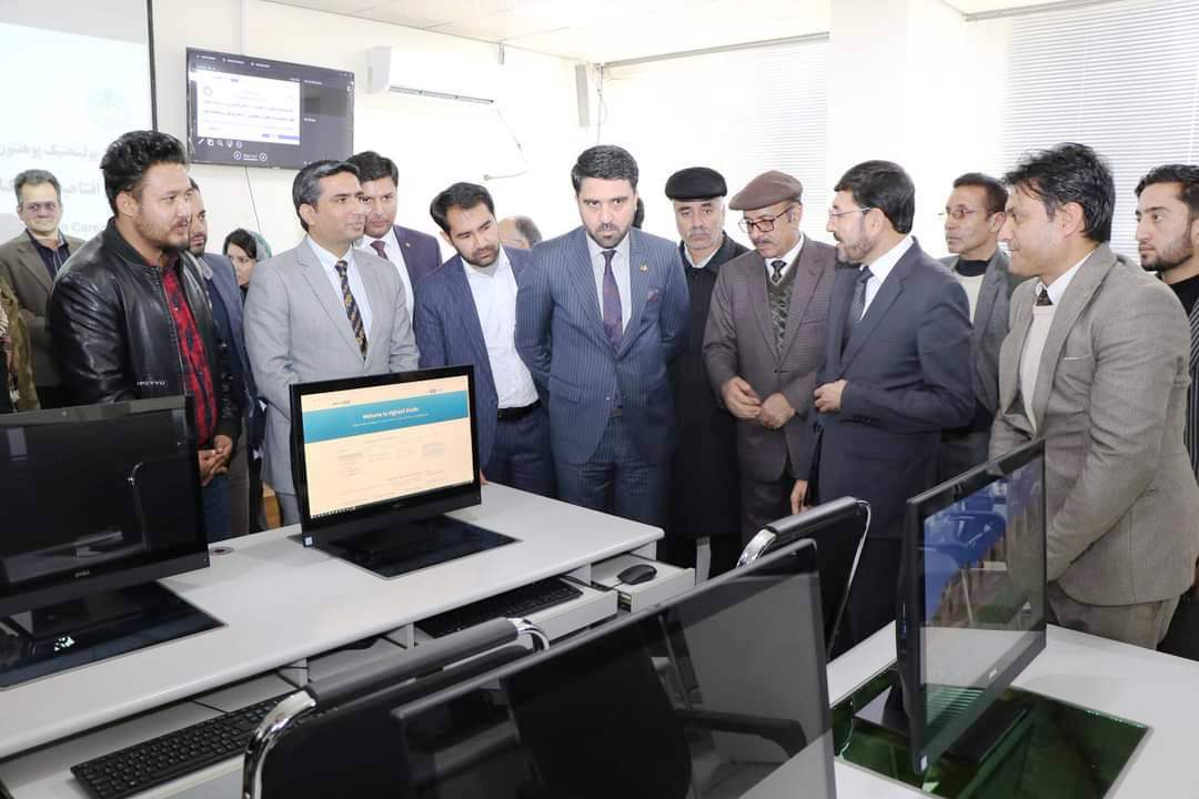 مرکز تکنالوژی معلوماتی و پروژه  Wi Fi zoneپوهنتون پولی تخنیک کابل امروز توسط وزیر تحصیلات عالی افتتاح و به بهره برداری سپرده شد